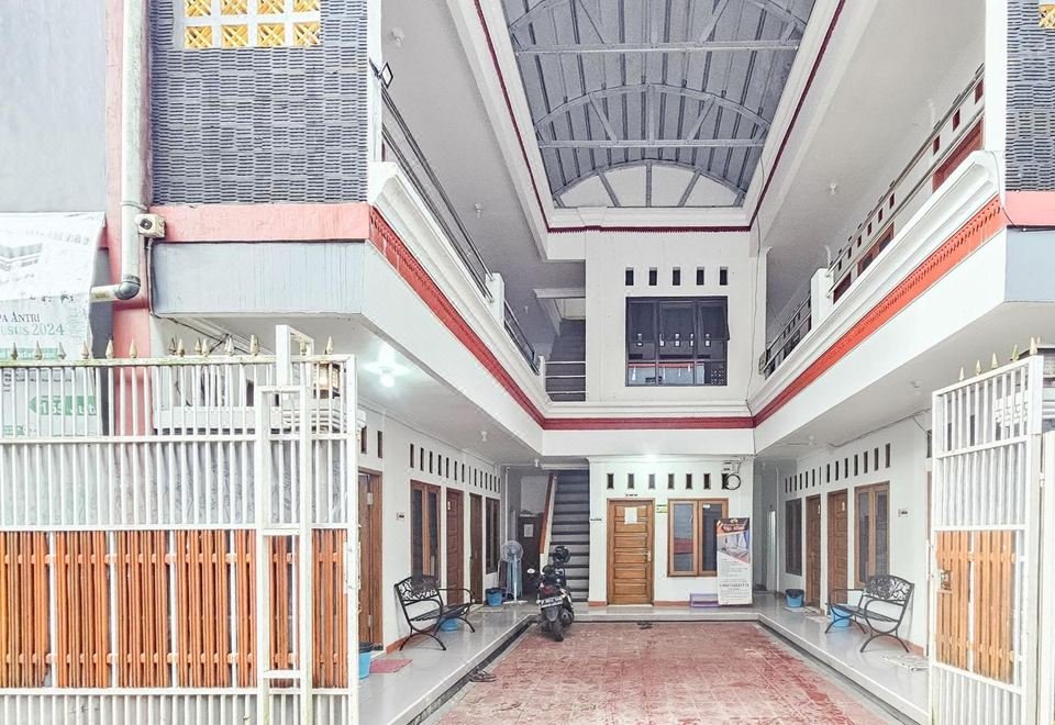 RedDoorz Syariah near Citimall Sukabumi